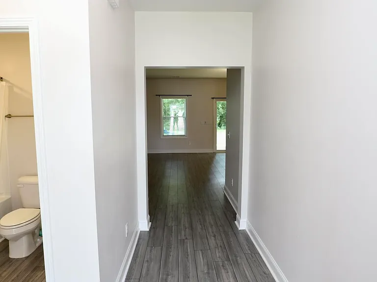 870 Curlew Cir — Photo 8
