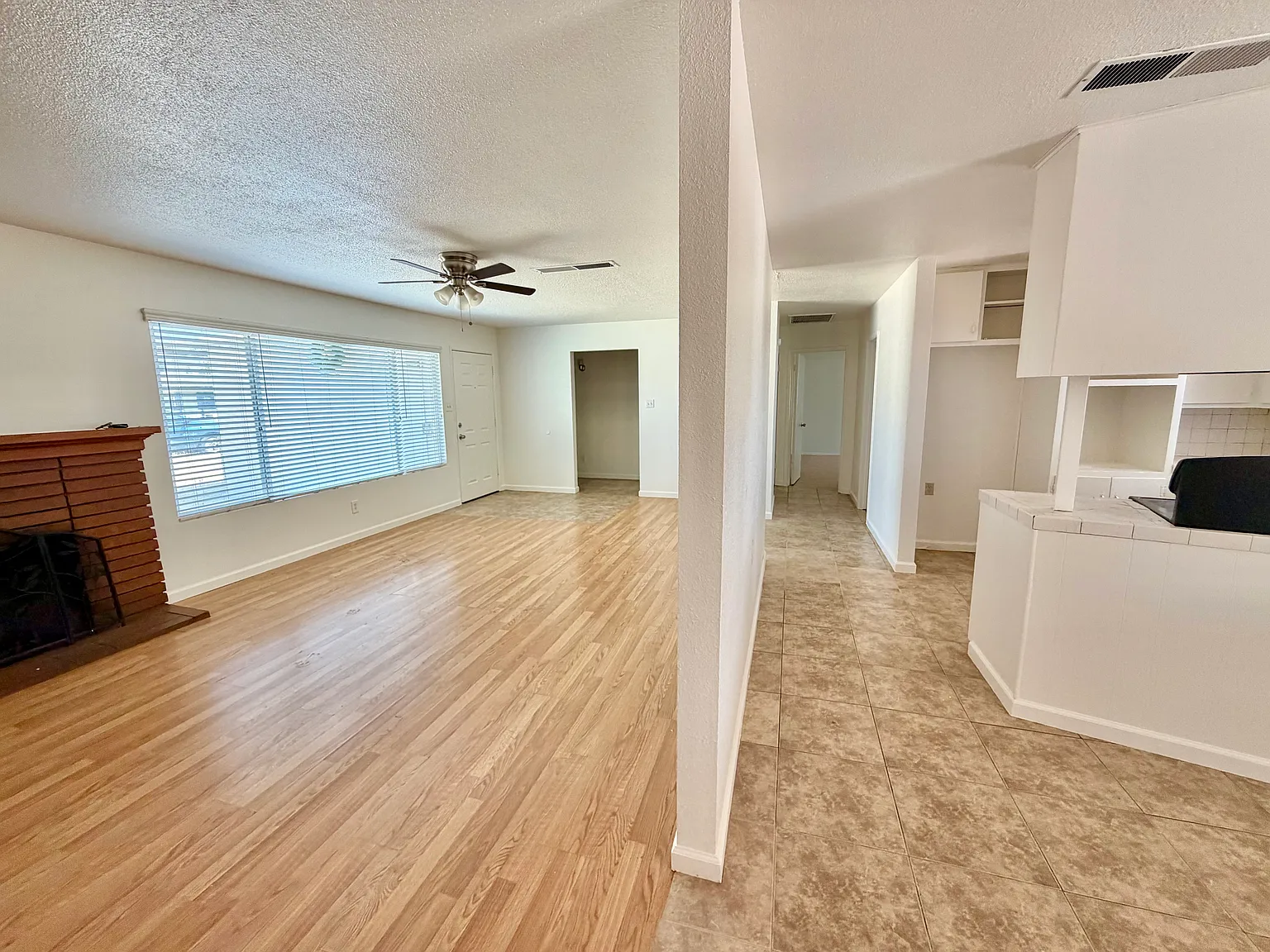3 bed, 1434 sqft, $1,900 — Photo 4