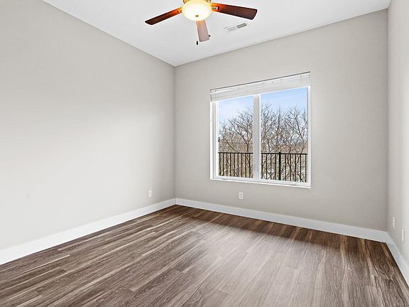 4th image of 1445 Fagan St Unit 305