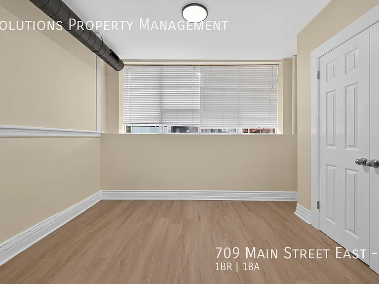 709 Main St E #1 — Photo 8