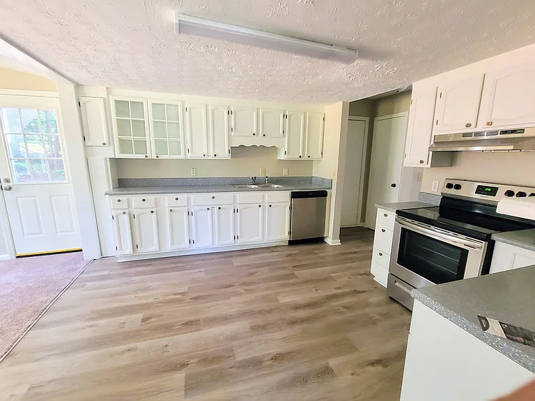 1843 Easter Cody Ct — Photo 3