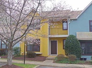 595 Pebblecreek Ct, Charlottesville, VA 22901
