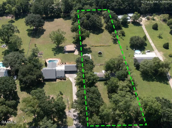 220 Meche Rd, Carencro, LA 70520