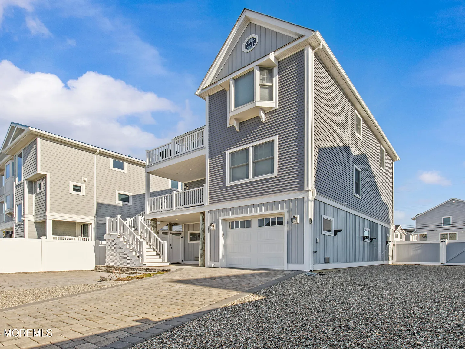 4 bed, 4.0 bath, 1936 sqft, $6,000 — Photo 2