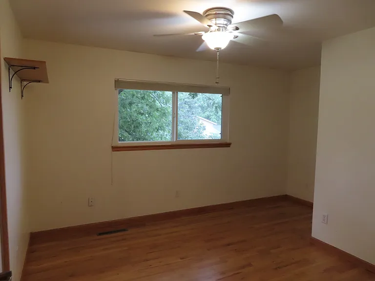 870 Waite Dr — Photo 13