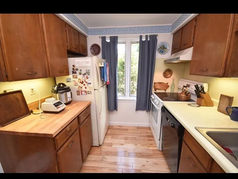 9 Chadwick Ct #9 — Photo 30