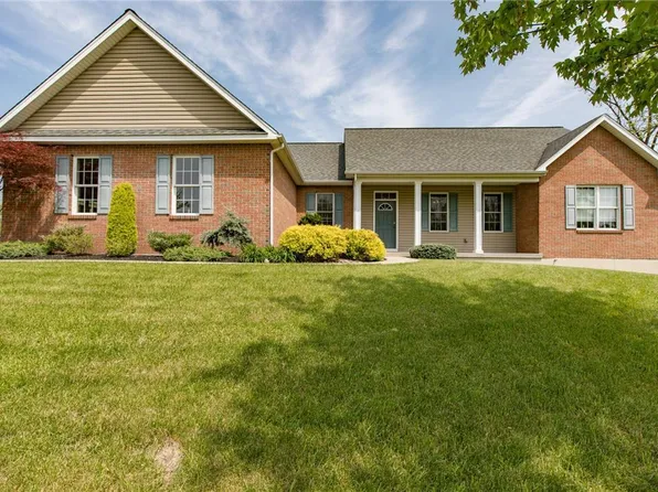 6891 Roberts Rd, Coopersburg, PA 18036