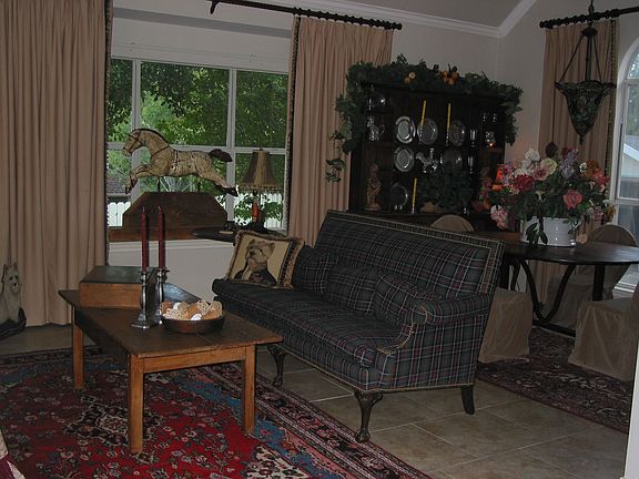 Formal living;dining room