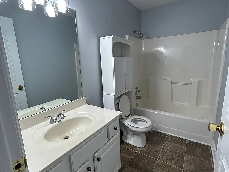 343 Reynolds Dr — Photo 9