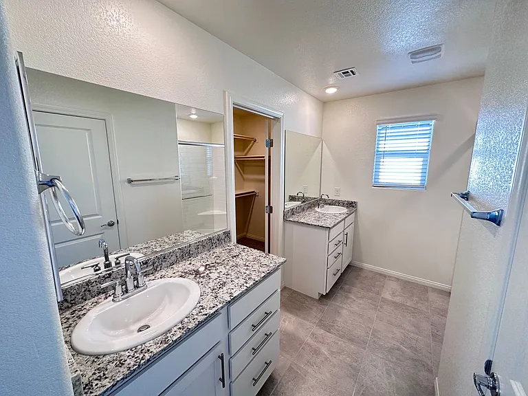 7731 Moore Creek Ln — Photo 15