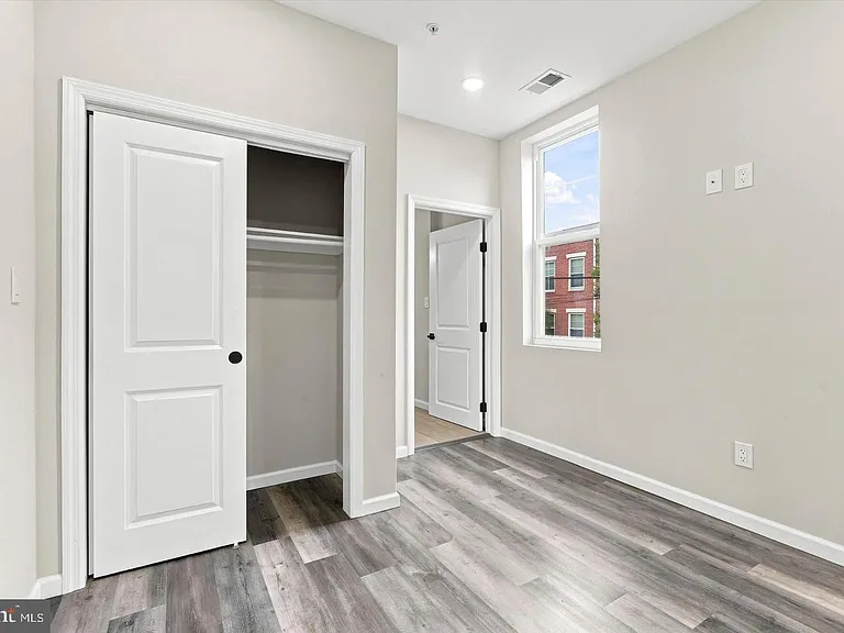 623 W Oxford St #2 — Photo 6