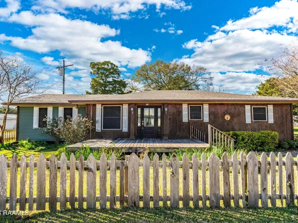 1013 Whitney Patin St, Breaux Bridge, LA 70517