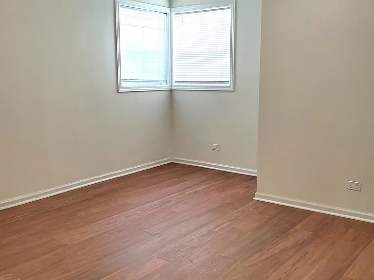 2900 W Foster Ave #GS — Photo 8