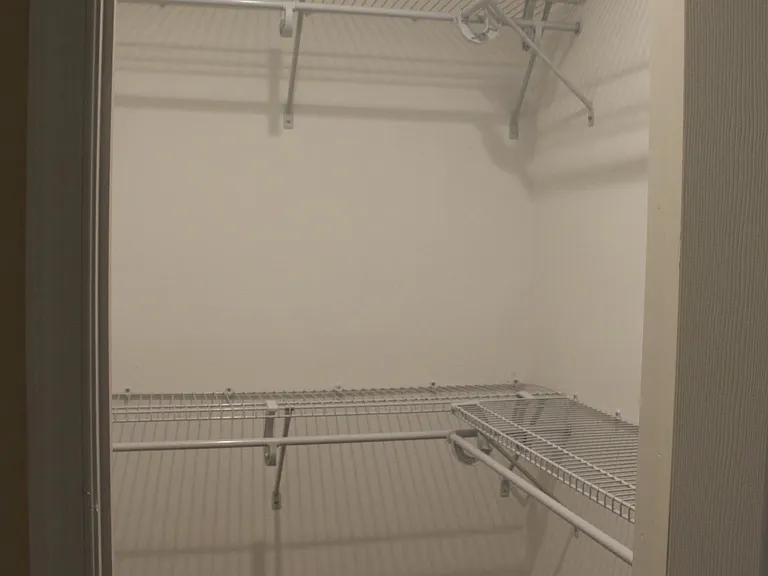 726 N Nelson St #4 — Photo 12