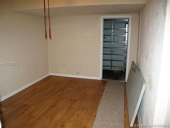 5th image of 857 NW 170th Ter