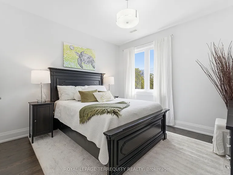 130 Edgecroft Rd — Photo 27