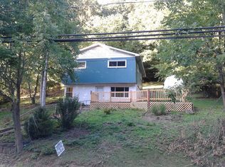 1819 Roxalana Rd, Dunbar, WV 25064