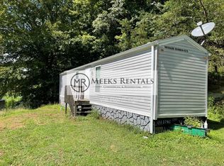 481 Tacketts Branch Rd, Hurricane, WV 25526