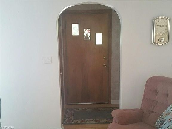 3rd image of 1476 Seminola Ave