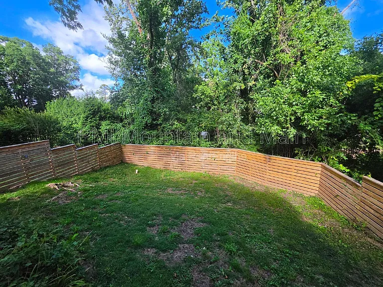 617 Brookshire St #B — Photo 34