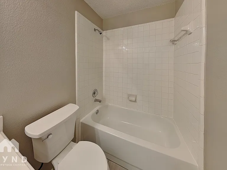 4611 Basil Dr — Photo 15