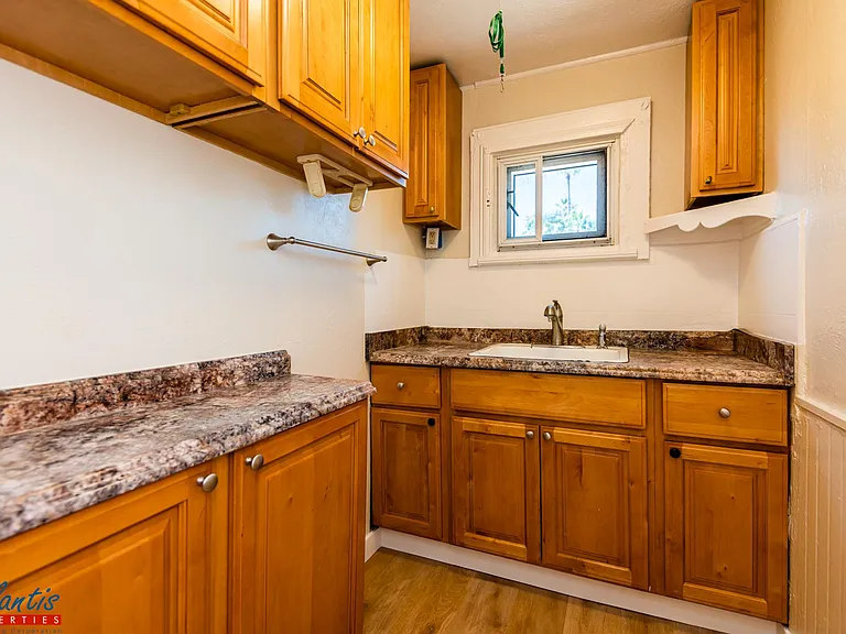 777 State St #B — Photo 4