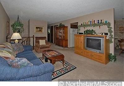 4th image of 920 92nd Ave NE