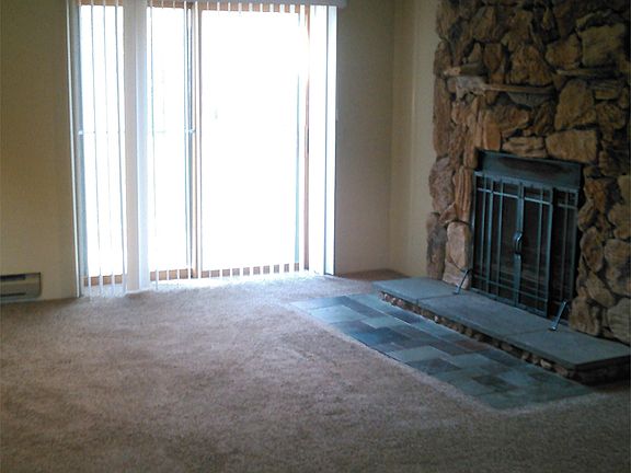 4th image of 7 Phlox Ln