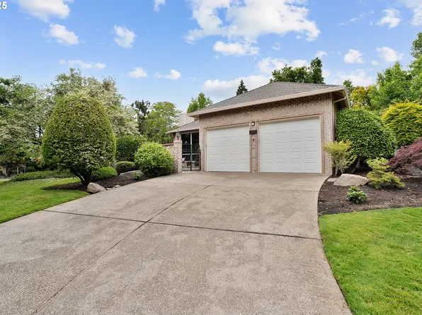 32680 SW Lake Point Ct, Wilsonville, OR 97070