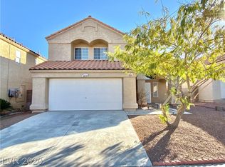 10001 Dove Ridge Dr, Las Vegas, NV 89117
