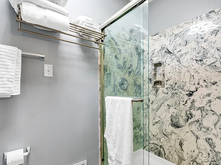 Shadow Pine Dr — Photo 22