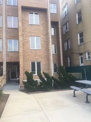 Rented by Ferson Associates LLC | media 18