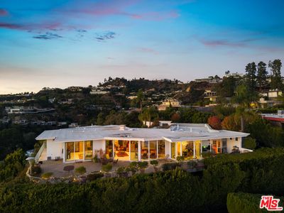 1515 Blue Jay Way, Los Angeles, CA, 90069