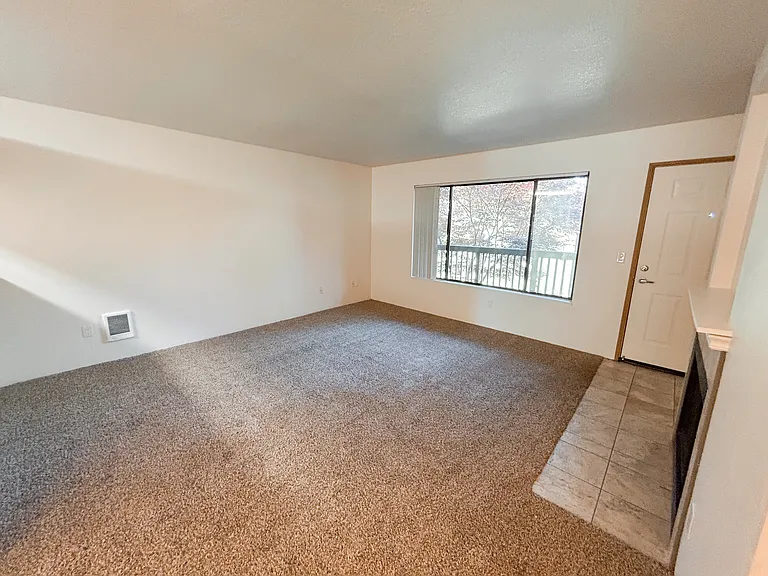 Stone Creek Apartments Beaverton — Photo 52