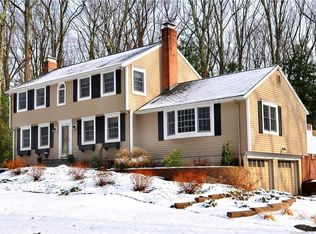 5 Weatherly Rd, Simsbury, CT 06070