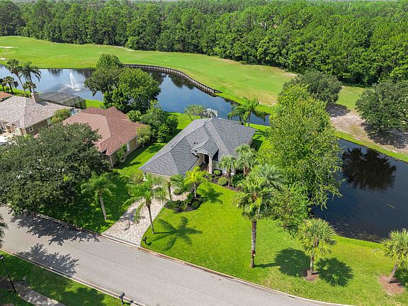 2nd image of 993 Oxford Dr