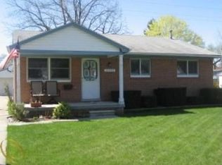 31743 Chester St, Garden City, MI 48135