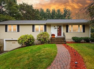 33 Longmeadow Ln, Sharon, MA 02067