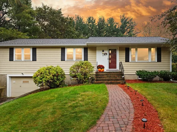 33 Longmeadow Ln, Sharon, MA 02067