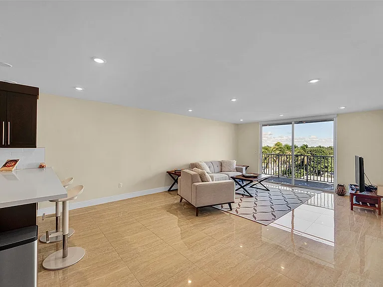 1401 S Ocean Dr #502 — Photo 19