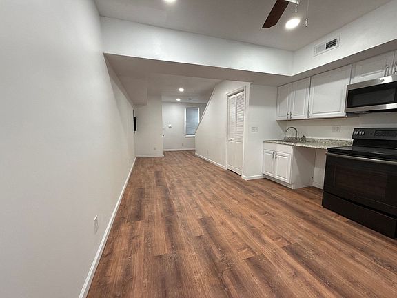 4th image of 318 N Paca St #7