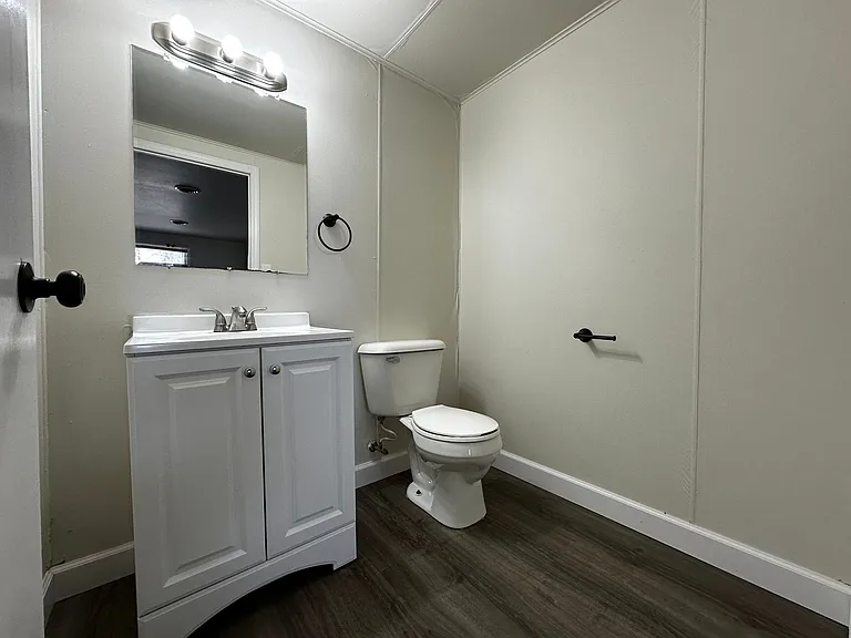 2746 Nicolet Dr — Photo 31