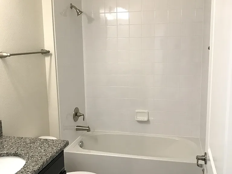 11131 Sycamore Woods Dr — Photo 18