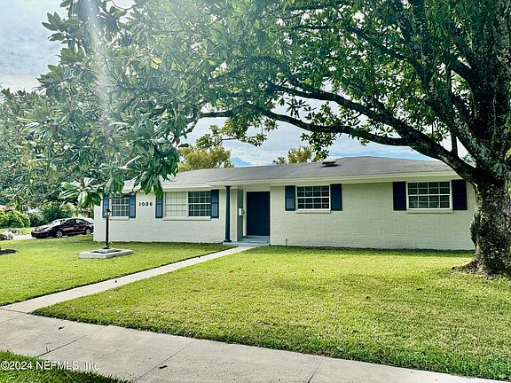 4th image of 1036 BAY Circle N