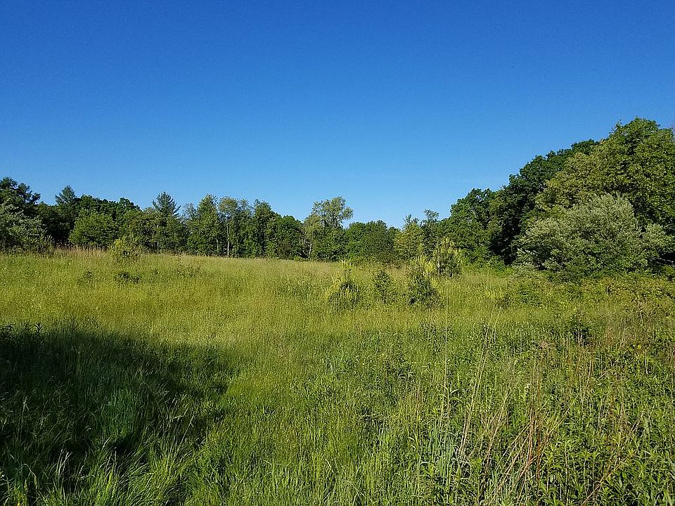 4 acres in Harwinton