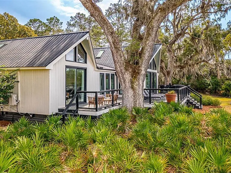 6201 Frederica Rd — Photo 68
