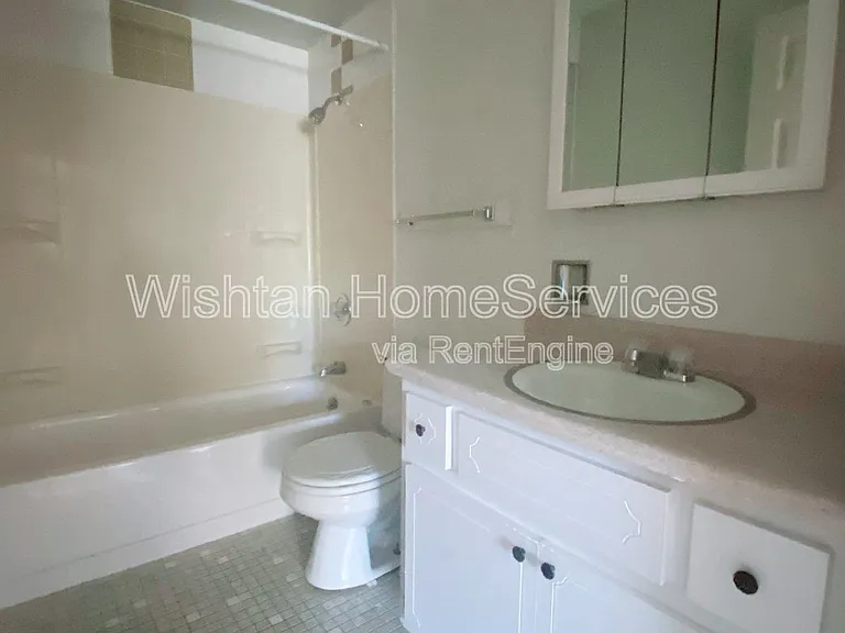 219 Charleston Blvd #1 — Photo 2