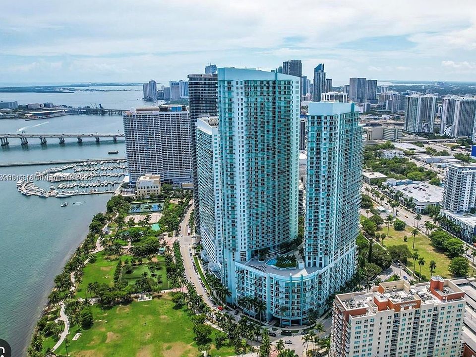 1st image of 1900 N Bayshore Dr APT 811