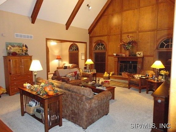 4th image of 21 Ginger Crest Dr