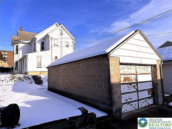 2nd image of 1826 Washington Ave